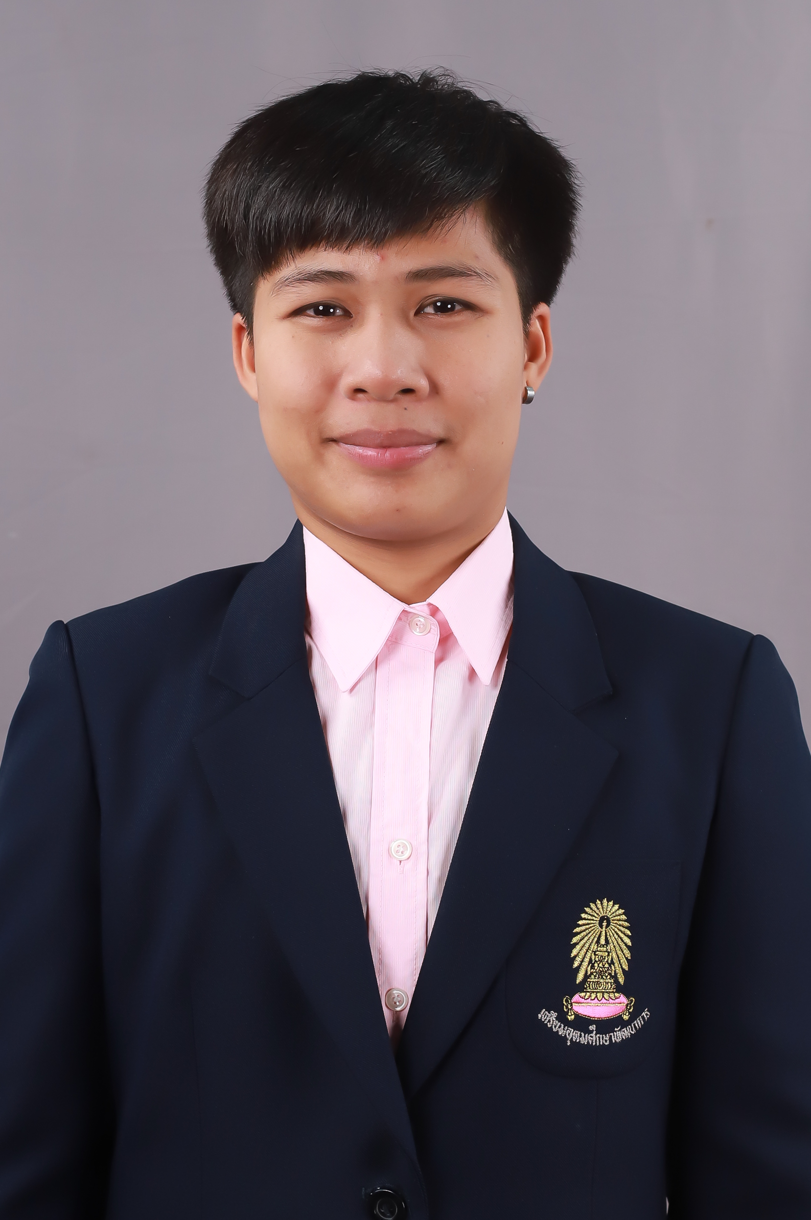 นางสาวสุภัสสร  นาถมทอง